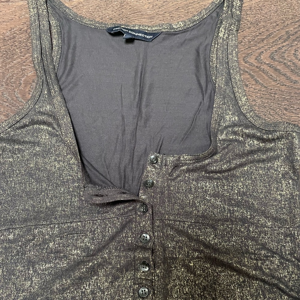 Metallic button front tank - Picture 3 of 6